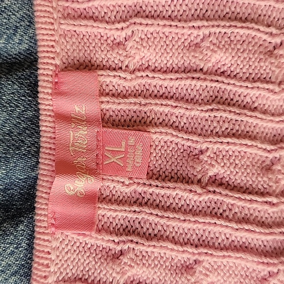 Sugar trillion woman xl top - Picture 3 of 3